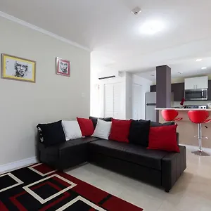 the-bromptons-luxury-apartment.comcaribbean.com/